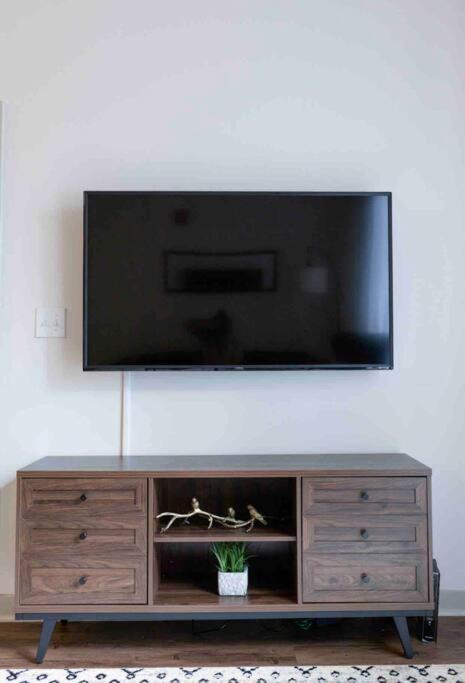 Amplify Spaces 1 And 2 Bedroom Apartments, Downtown Birmingham, Uab Buitenkant foto